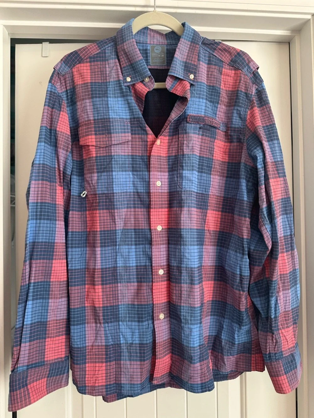 Men’s L Vineyard Vines Coral and Blue Harbor Fishing Shirt